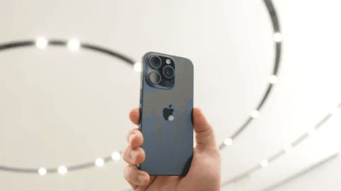 Flipkart Big Year-End Sale: Discounts On iPhone 14, Galaxy S22, More