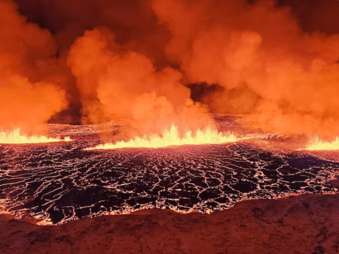 New Volcanic Eruption Erupts Near Iceland Town Grindavík